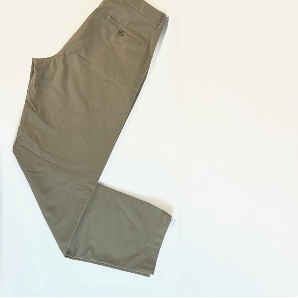 Women's L.L. Bean Classic Fit Brown Slacks. Chino Pants Size 8 M/T